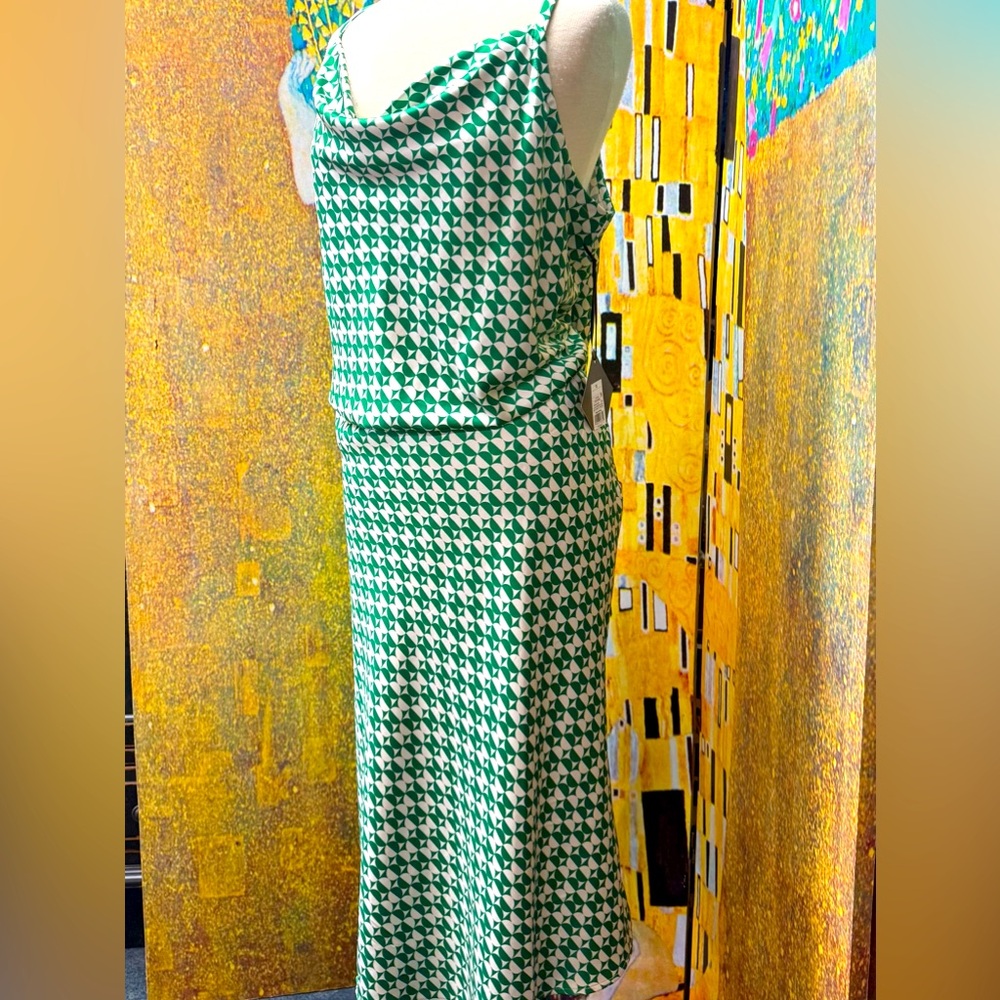AVA & VIV Satin Green & White Geo Dress 1X NWT